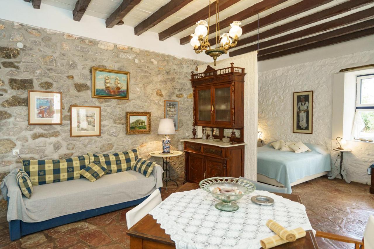 Sparrow Apartments Hydra (Saronic Islands) Extérieur photo